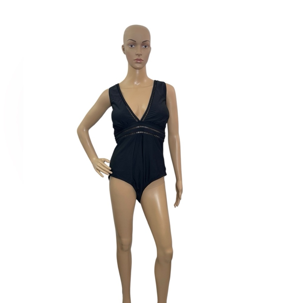 Fresh Water Women’s Size XXL (20) V Neck  Solid Black One Pice Swimsuit
